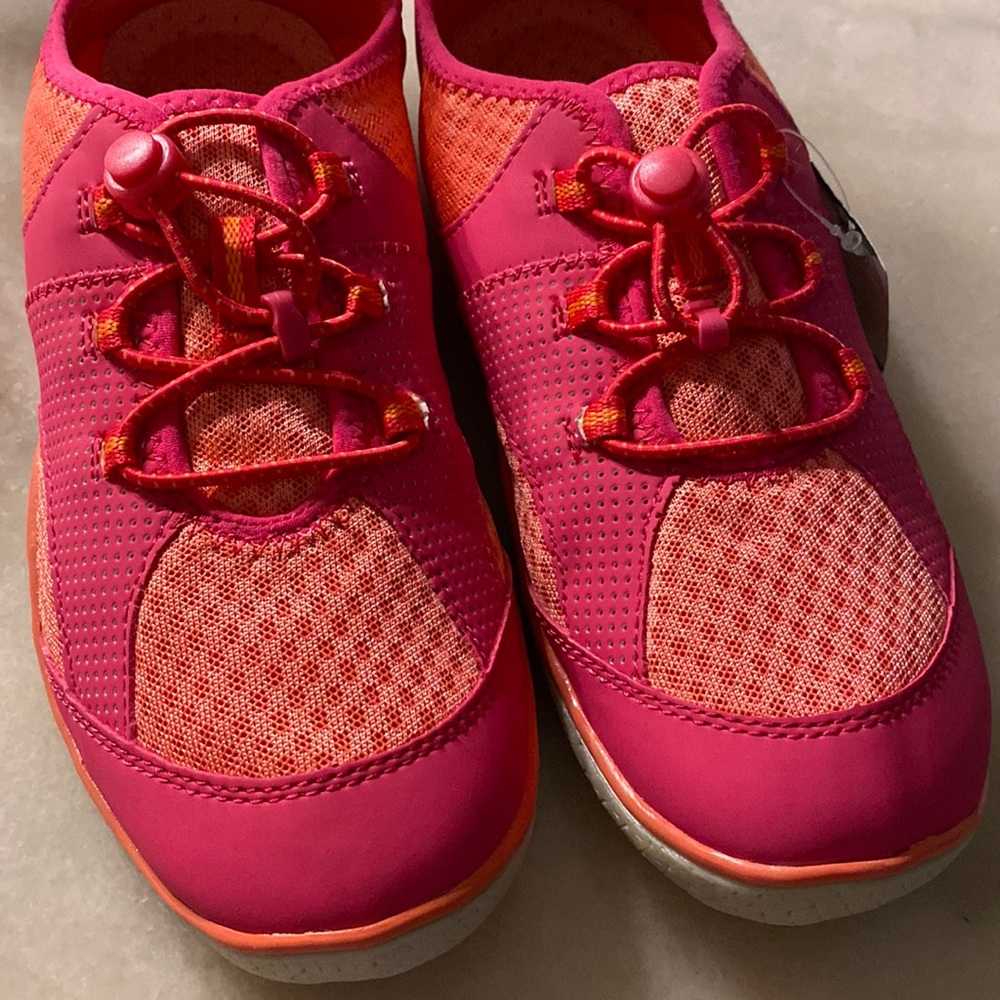 Water shoes